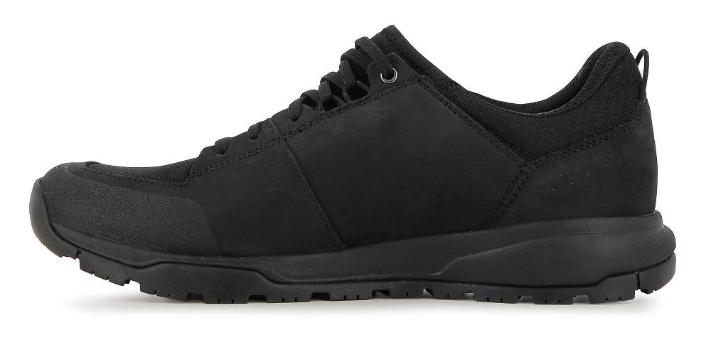 MAX       OUTDOOR  - Urban Outdoor